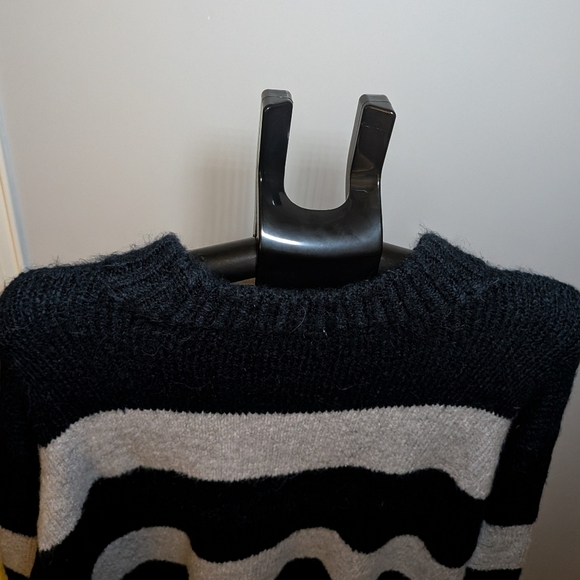 Magaschoni Black Light Gray Striped Alpaca Wool Blend Knit Sweater Cozy Soft Med - Picture 4 of 13